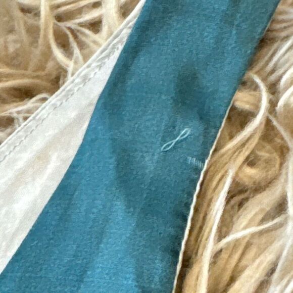 Desigual blouse size large - Picture 4 of 7